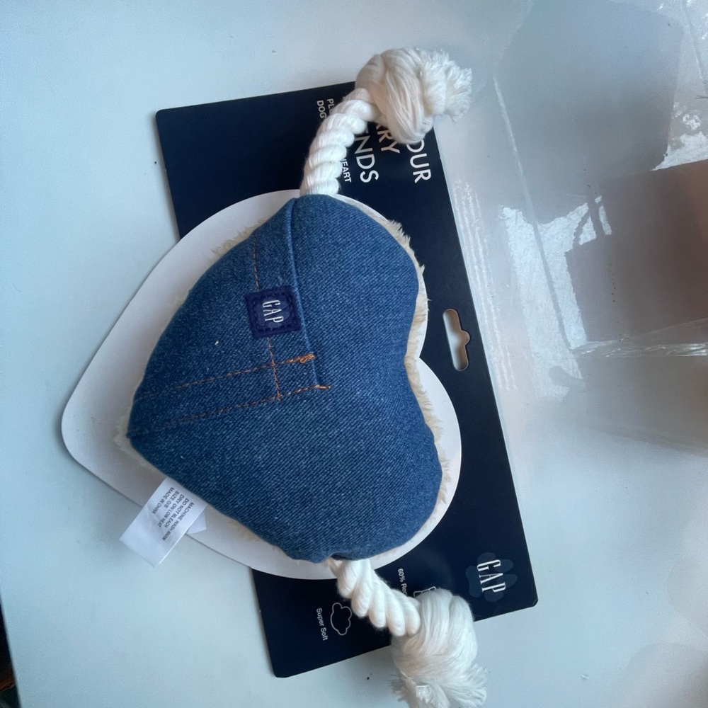 Gap dog toy